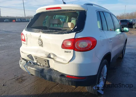2011 Volkswagen Tiguan Sel z USA, uszkodzony, nr VIN WVGAV7AX3BW534888